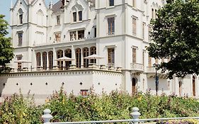 Chateau De L'Aile- Boutique Suites
